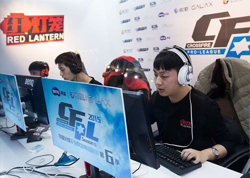 土媒：费内巴切想签埃德森和DV9，B计划是斯维拉尔和希克.